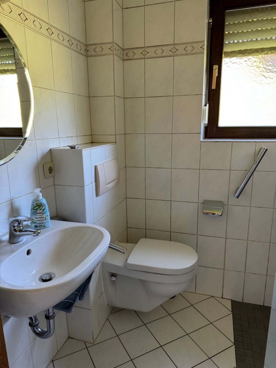 Bad mit Dusche EG Einfamilienhaus Mandern