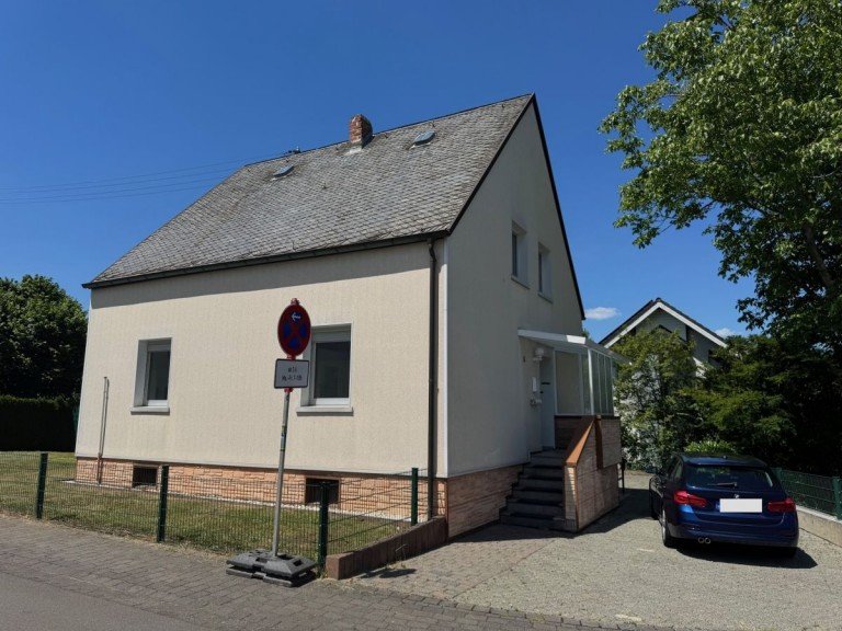 Tim Boldorf Immobilien Riol Einfamilienhaus Riol - Freistehendes Einfamilienhaus mit Garten, Garage und Einbauk�che