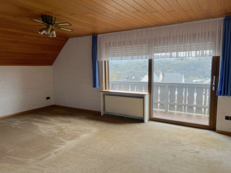 Zimmer mit Bad en suite u. Balkon Haus Kr�v