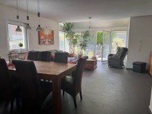 Tim Boldorf Immobilien Bekond - Neuwertiges Einfamilienhaus mit Doppelgarage, Kaminofen, Wintergarten und Einbauk�che
