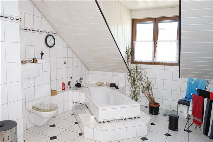 www.tim-boldorf-immobilien.de Zweifamilienhaus P�lich