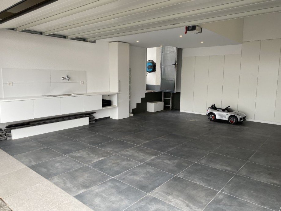 Doppelgarage Villa Bekond