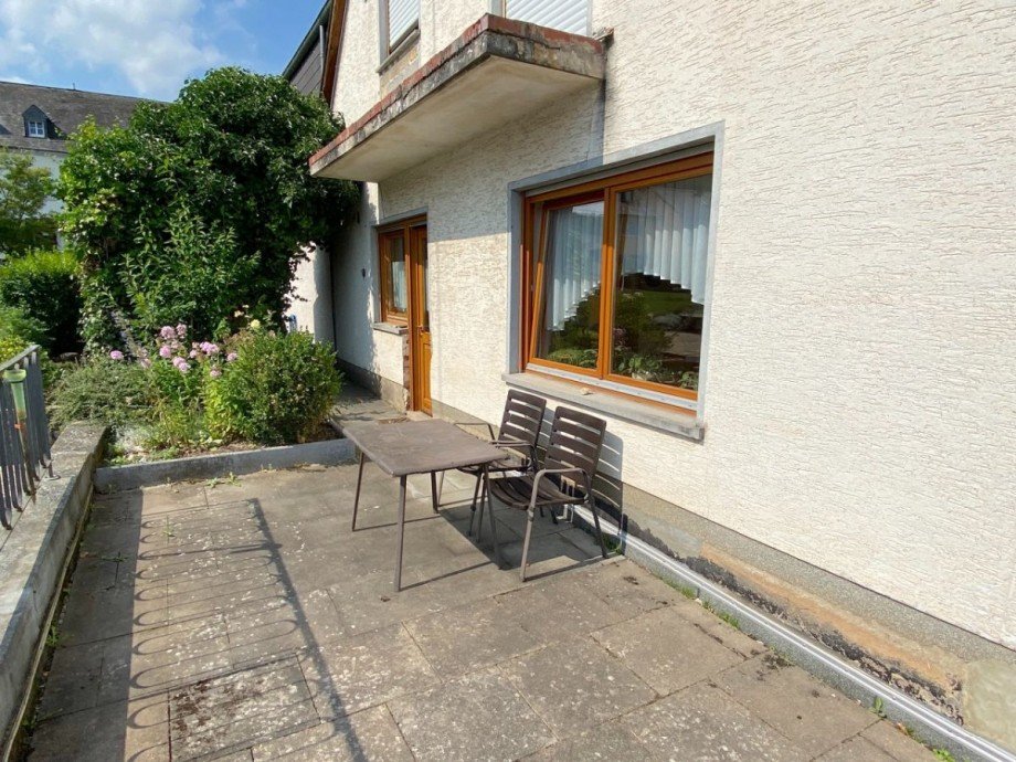 Terrasse vor K�che EG Haus Leiwen