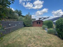 Tim Boldorf Immobilien Bekond - Neuwertiges Einfamilienhaus mit Doppelgarage, Kaminofen, Wintergarten und Einbauk�che