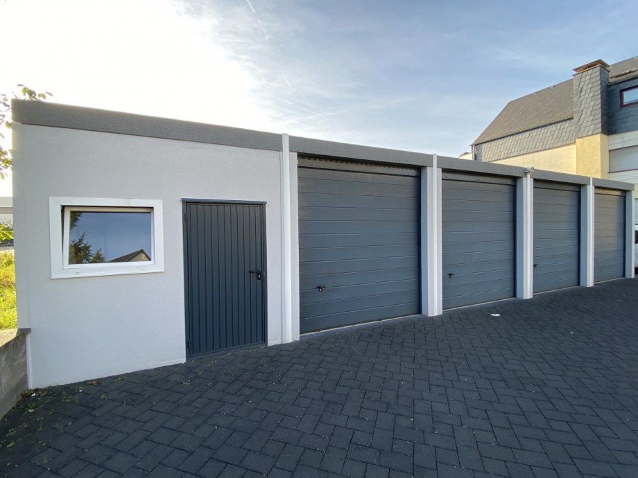 Garagenkomplex Mehrfamilienhaus Schweich