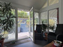 Tim Boldorf Immobilien Bekond - Neuwertiges Einfamilienhaus mit Doppelgarage, Kaminofen, Wintergarten und Einbauk�che