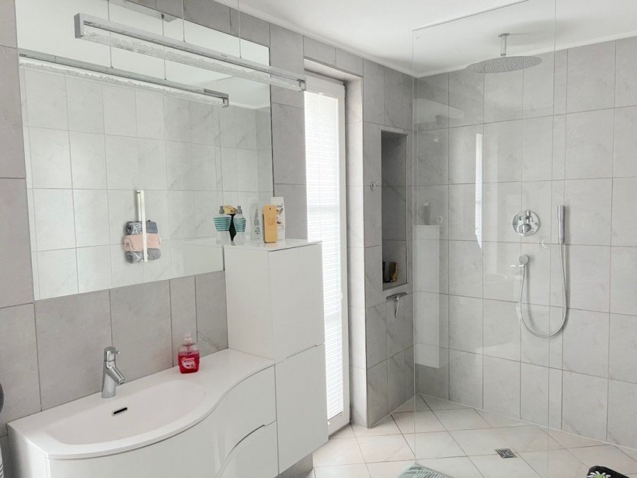 Bad mit Dusche (EG) Haus Schweich