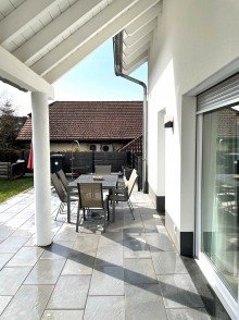 Terrassenbereich Verkauft