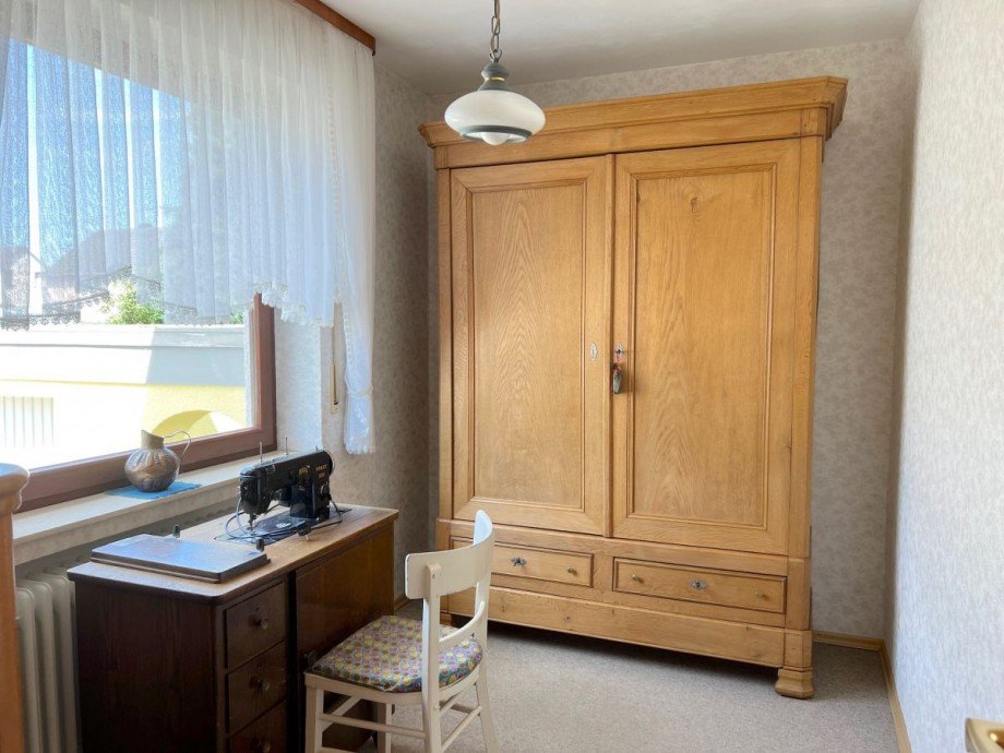kl. Zimmer Erdgeschoss Einfamilienhaus Kenn