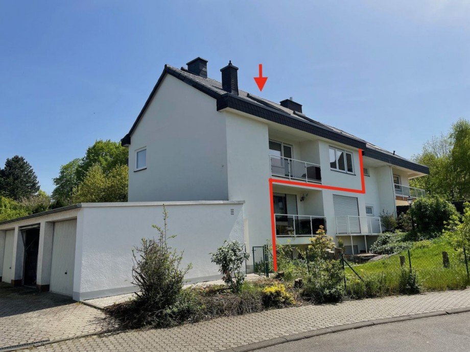 Hausansicht + Garage Wohnung Trier